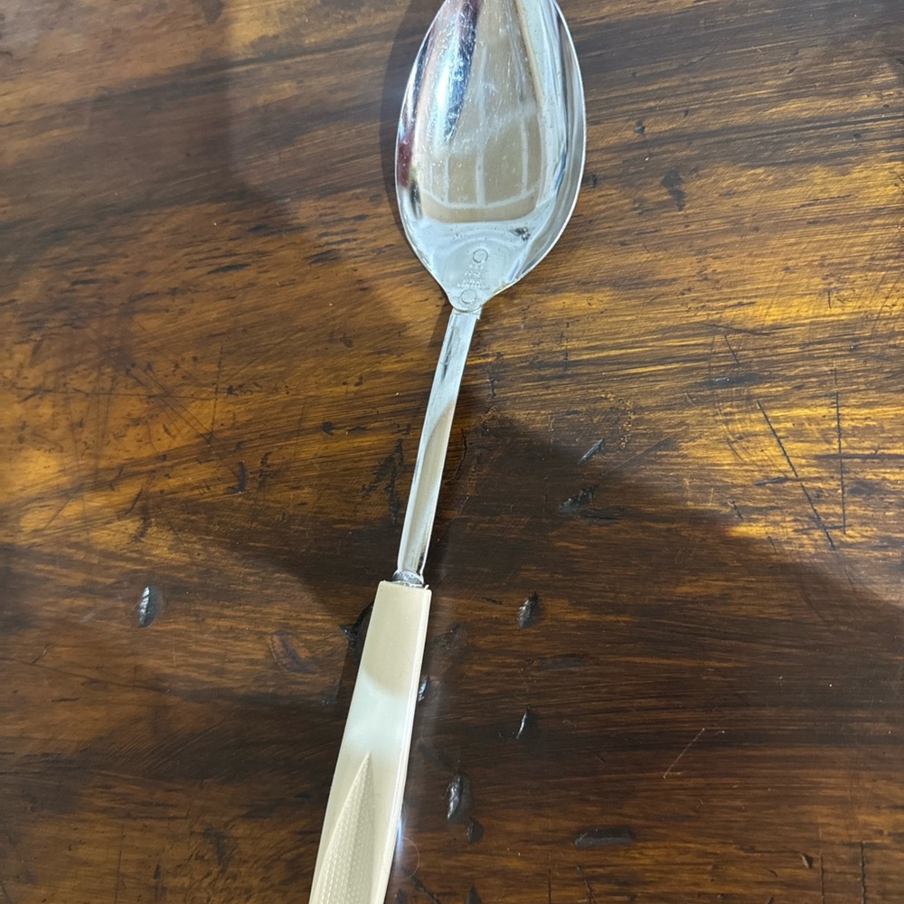 Ecko vintage 12” Cream Handle Serving Spoon.
